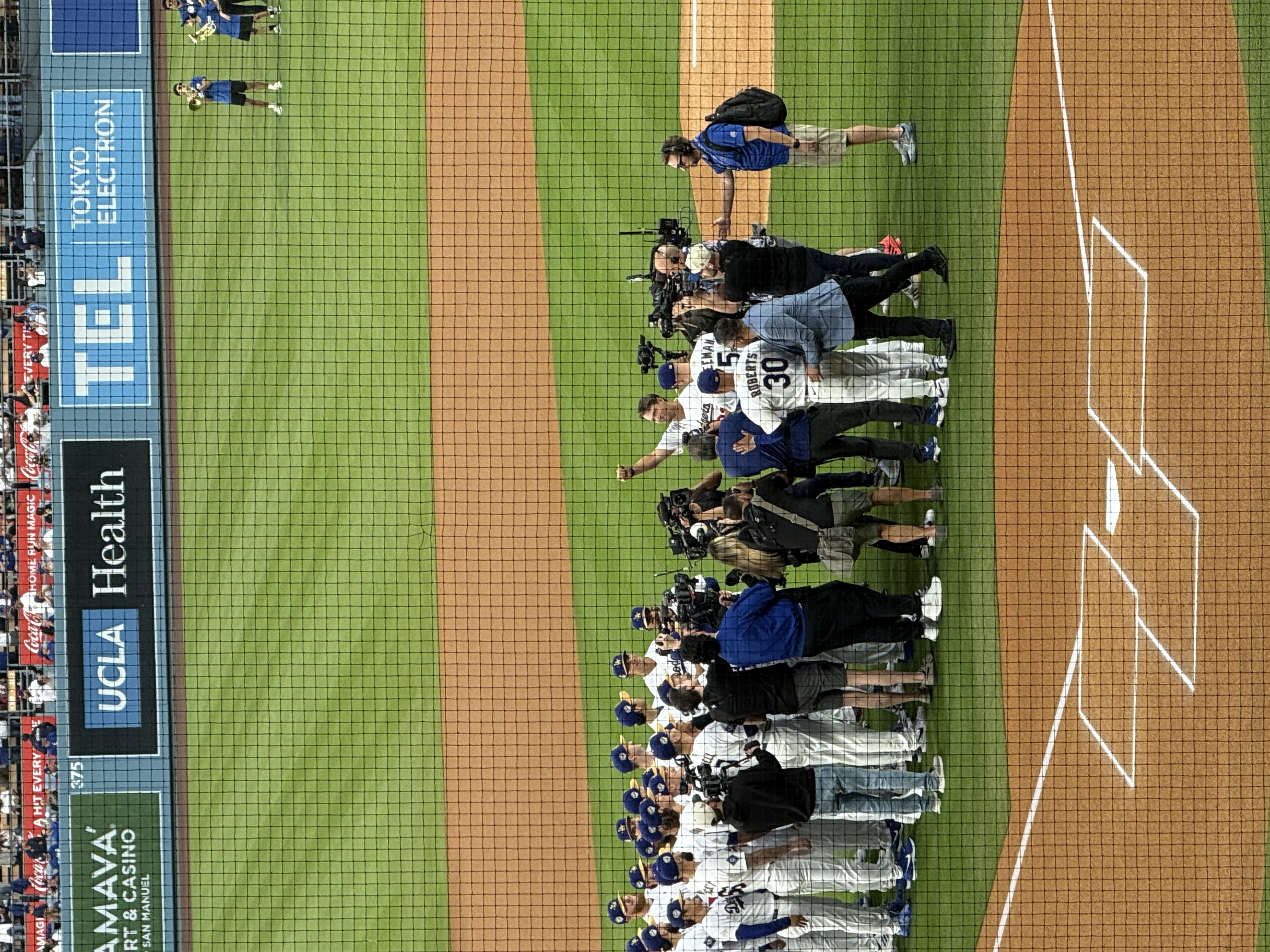 Clayton Kershaw surprise first pitch moment at Dodgers Opening Night 2026