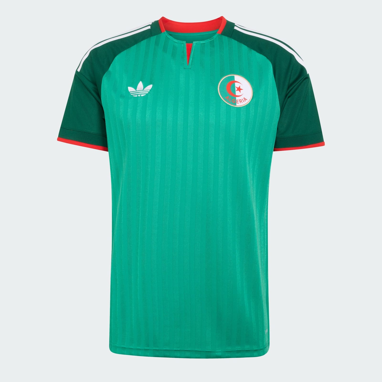Algeria 2026 World Cup green change jersey with the Fennec Foxes crest worn in the Group J match vs Argentina