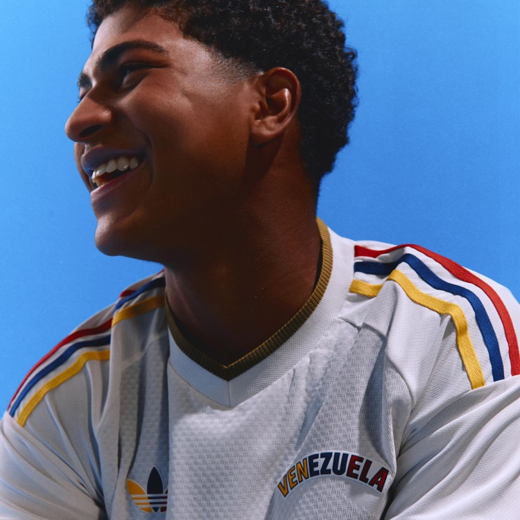 Venezuela Away Kit On Model