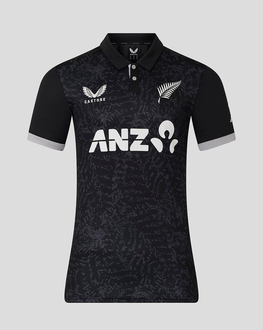 New Zealand Blackcaps all black cricket jersey with silver fern