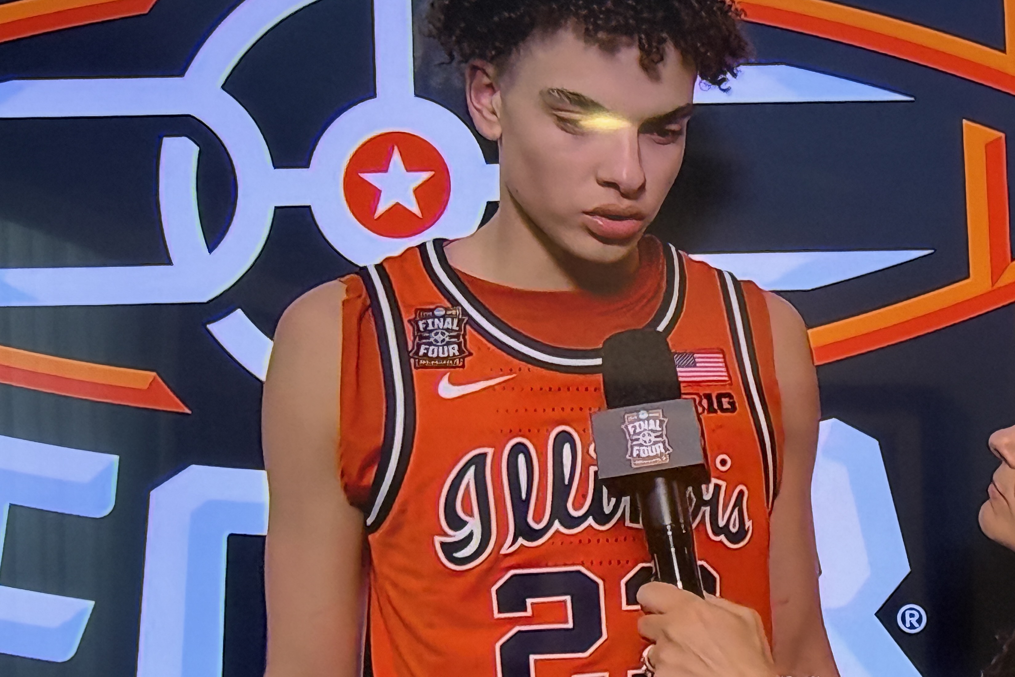 Illinois player interview with Final Four patch