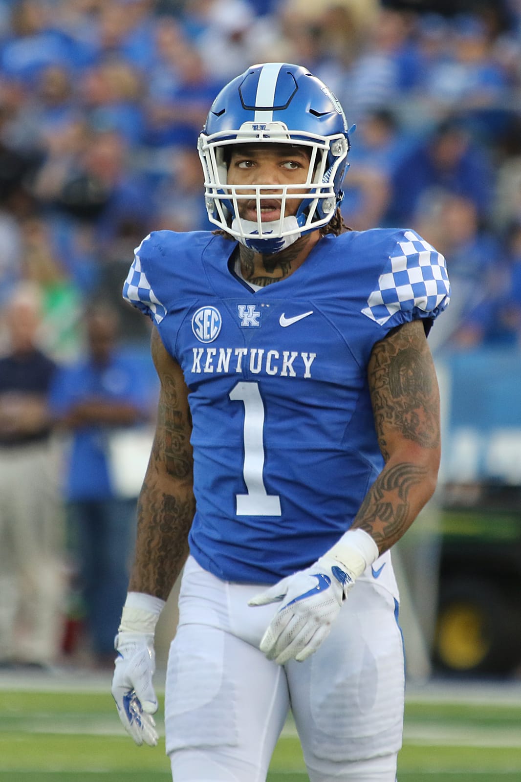 Kentucky wide receiver Lynn Bowden Jr. in the royal blue Kentucky jersey and blue helmet at Kroger Field