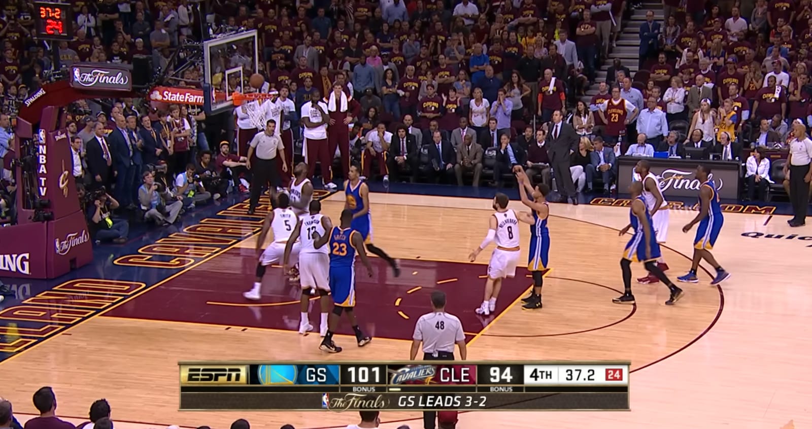 2015 NBA Finals Golden State Warriors Cleveland Cavaliers no logo on court basket stanchion pad only
