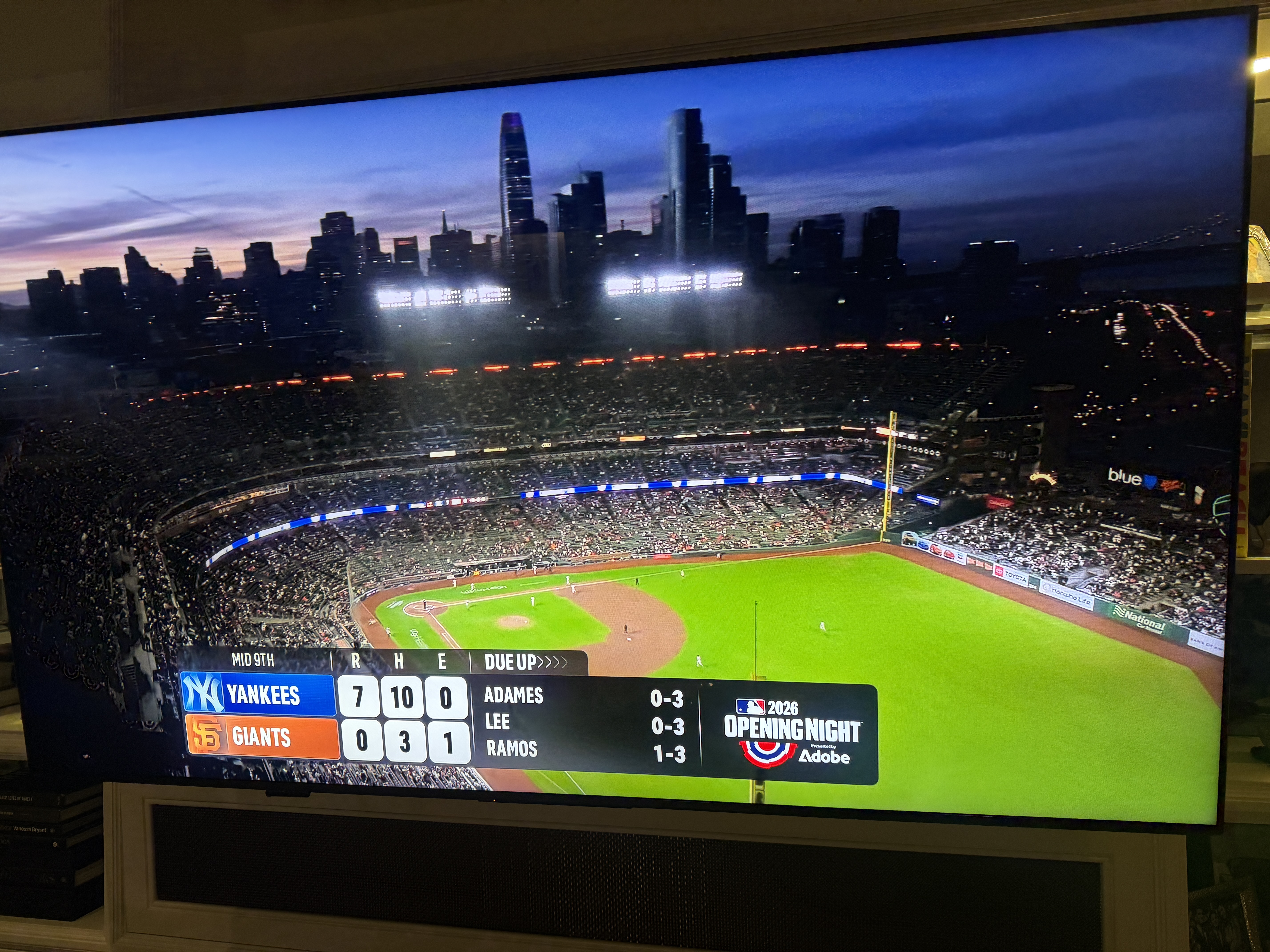 Netflix MLB transition scorebug heading into commercial break