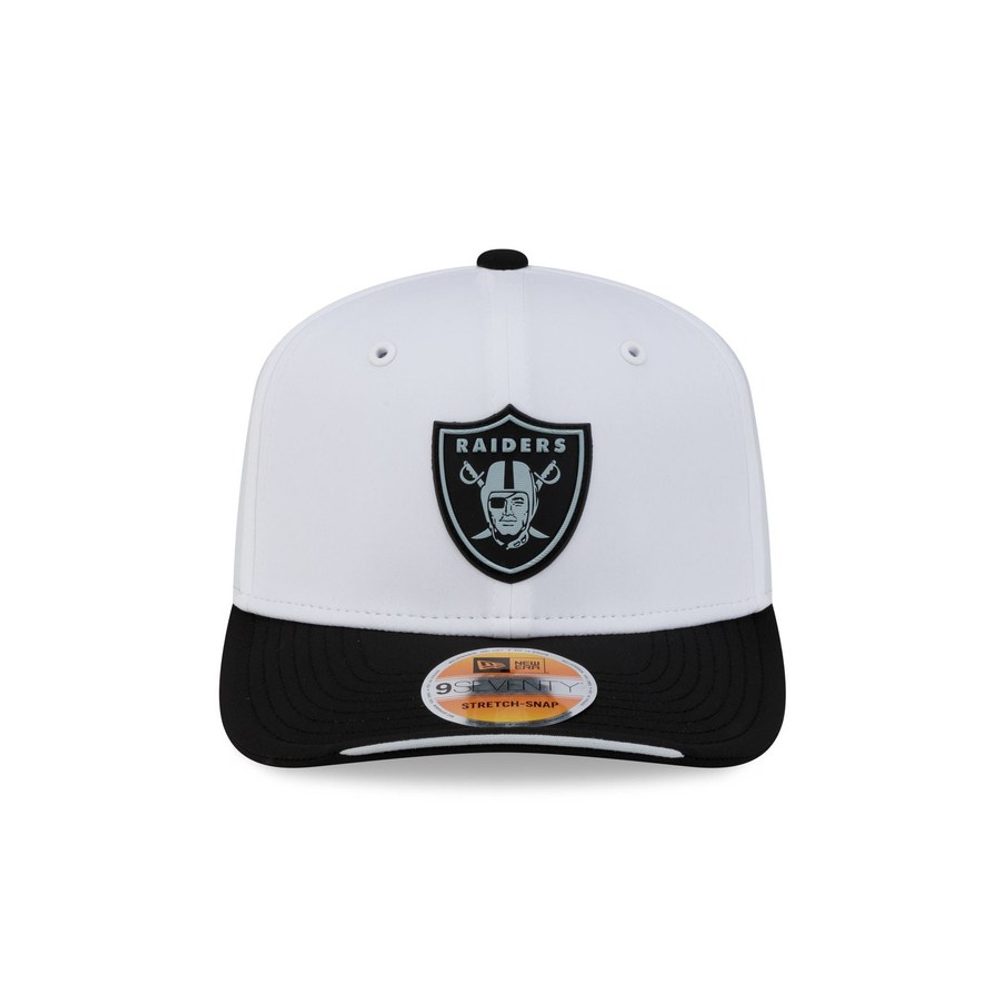 Las Vegas Raiders 2026 Sideline White 9SEVENTY Stretch-Snap hat